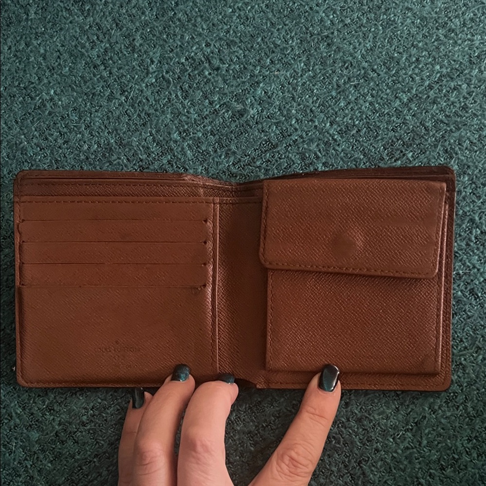 Louis Vuitton Dark Brown Monogram folding wallet - Picture 3 of 13